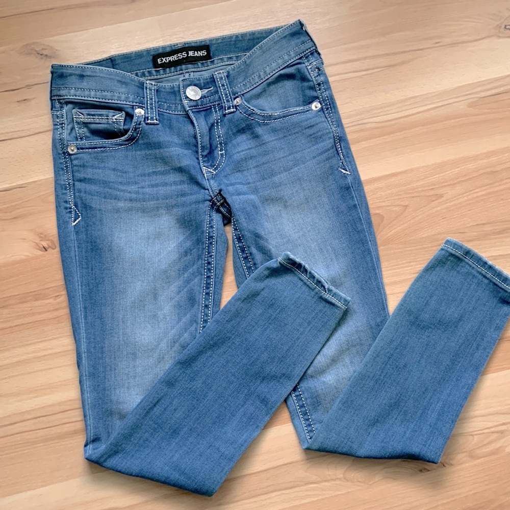 Express Low Rise Skinny Jeans, 0 Short